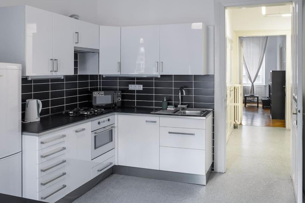 פראג Prince Matyas Apartment מראה חיצוני תמונה