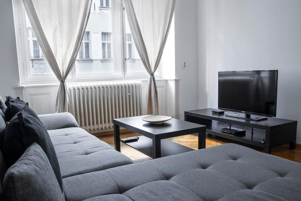 פראג Prince Matyas Apartment מראה חיצוני תמונה