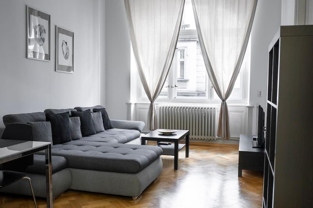 פראג Prince Matyas Apartment מראה חיצוני תמונה