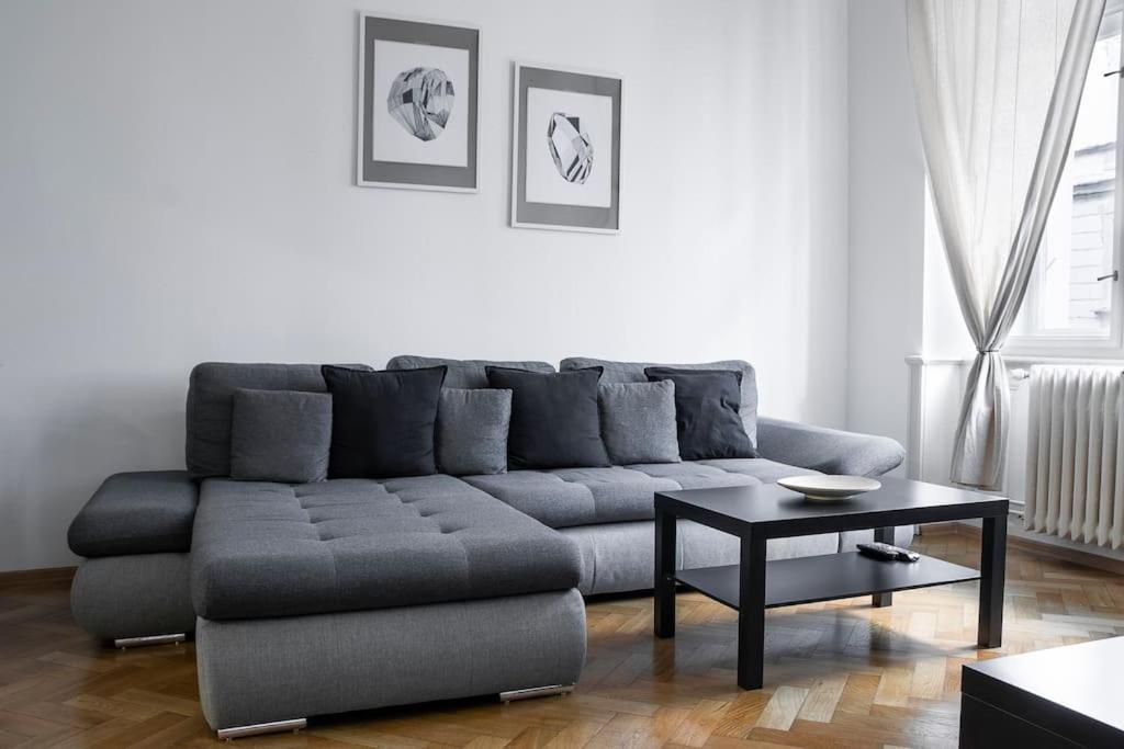 פראג Prince Matyas Apartment מראה חיצוני תמונה